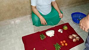 Ever Seen an Indian Vegetable Seller Bent Over for Rough Doggystyle?