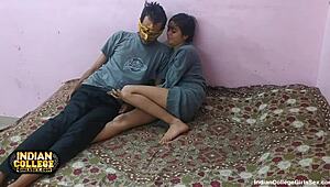 Wow! Chudá Indka dostane creampie a orgazmy s Desi milencom pri erotickom anále!