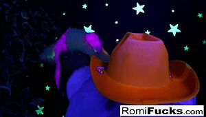 רומי ודני אוהבות לזיין