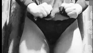 Is Loulish0313's Pinay Dancing Too Sexy For You?