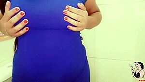 yo, check suellen santos caught on security cam looking hot!