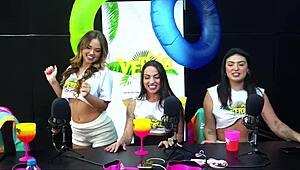 Hot amateurs show how to fuck in california summer