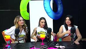 Hot amateurs show how to fuck in california summer