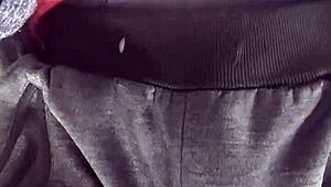 Gaste85 pees intensely in the bedroom