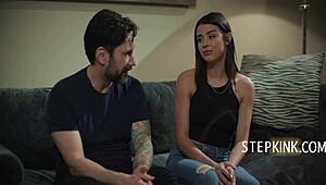 Killarna jag dejtar skippar oralsex men styvfarbror Kylie Rocket njuter med Tommy Pistol