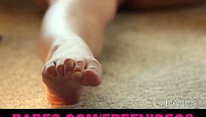 黑发美女solo激烈高潮！