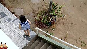 เมียจริง ไม่ใส่กางเกง ตอบประตูส่งของ - อยากเห็นปฏิกิริยาเหรอ?