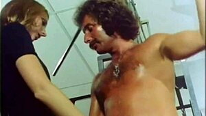 نيك جامد في جلسة رياضة متعرقة