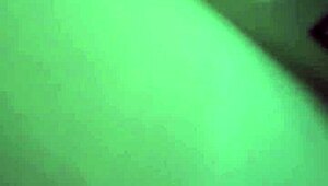 Lady deepthroats massive cock for breakfast