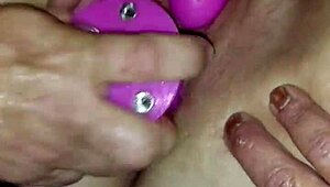 Homemade Threesome With Big Asses!