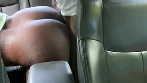 Big Booty Bitch Gets Oral And Fucked In Car