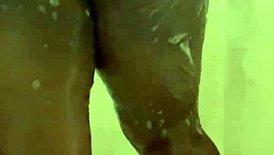 Shower time just got hotter with this ebony babe!