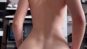 Quick sex with natural tits and cock