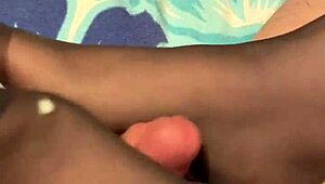 Milf's Toe Tease in Stockings