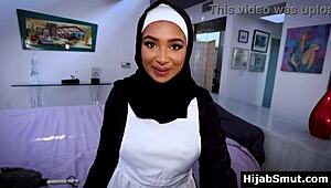 Inexperienced arab girl in hijab sucks and gets pounded hard