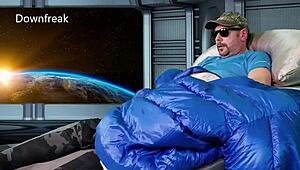 orbiting planet earth: canada goose bayan jacket fetish!