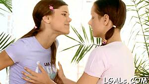 Wow, check this legal age teen licking that sweet cleft!