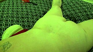 bbw redhead amateurs give a homemade blowjob ending in cumshot