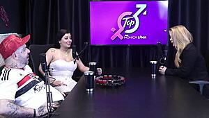 Gostosa cums without being touched in shiatsu and Monica Lima shows tits - Bruna Ferraz