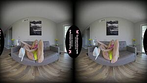 Carolina Sweets teases with VR fingering, wanna see more?