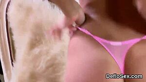 好奇小骚货扣汁多阴户到惊爆高潮