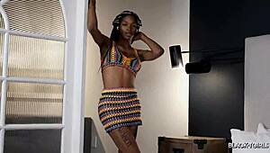 Black tgirl ms amiyas ready to please?