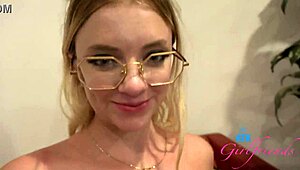 She’s back for fun, riding with Riley Star in a car, enjoying her pretty pussy during playtime.