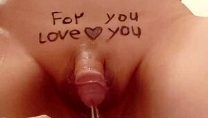 Just saw this Japanese gay guy pissing in public, wild stuff