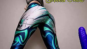 pawg in leggings rides huge dildo in steamy clip