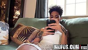 ¡Oye Honey Gold, siéntate en mi cara para disculparte!