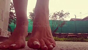 bare feet fetish display