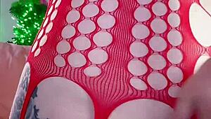 Curvy Babe's Anal Adventure With Big Black Toy