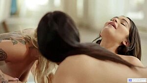 Wild Lesbian Yoga with Kali Roses!