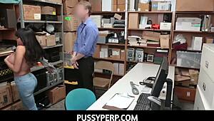 OMG, Latina shoplifter Aryana Amatista picks hard dick over jail! 😱