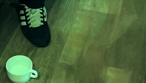 Giovana Bombom takes a spanking and a choking while she gives a blowjob