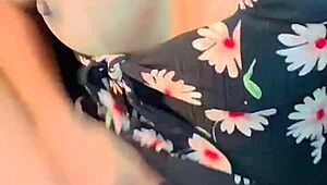 duvido n ficar com tezao na greluda shaved pussy public outdoor 😏