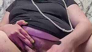 Fat milf squirts hard in bizarre clipshow