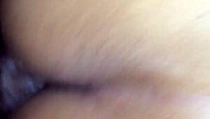 in the hood 2, she's squirting all over 😍 wet and wild!