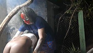 i fuck the young girl at halloween party, her family saw on xvideo