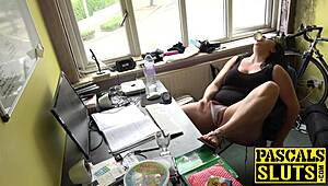 Hey, check out this curvy British gal fingering herself in solo action!