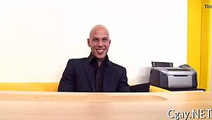 Homo bareback sex scenes in gay movie 😏