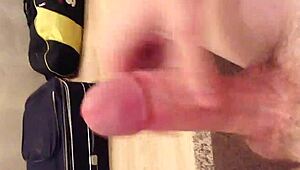 Big Cock Russian Stud Shows Off Perfect Body in Hard Action