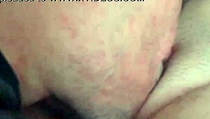 i suck the prostitute's pussy until she cums