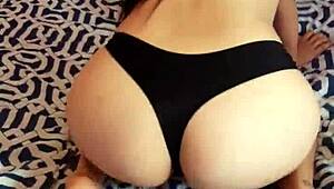 Conoceme como soy en la intimidad de mi habitacion me gusta hacer esto a diario quieres conocer mi cuarto