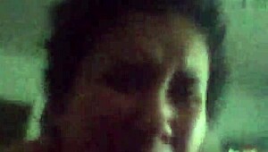 ¡Oye, fóllame el coño a lo perrito ahora mismo!