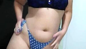 i'm showing my little dick on video call