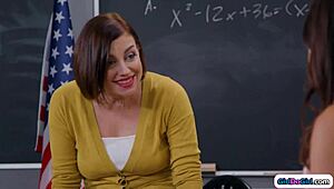 teacher licks 19yo stepteen pussy in classroom