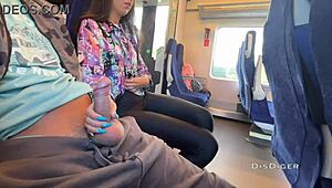 Une inconnue m’a chauffé à bloc dans un train public, ses talents m’ont choqué.