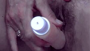 Raw: Fast fucking with girlfriend avi using dildo on hairy pussy