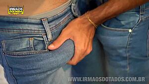 Този брадат мачо бразилец ме проби без презерватив